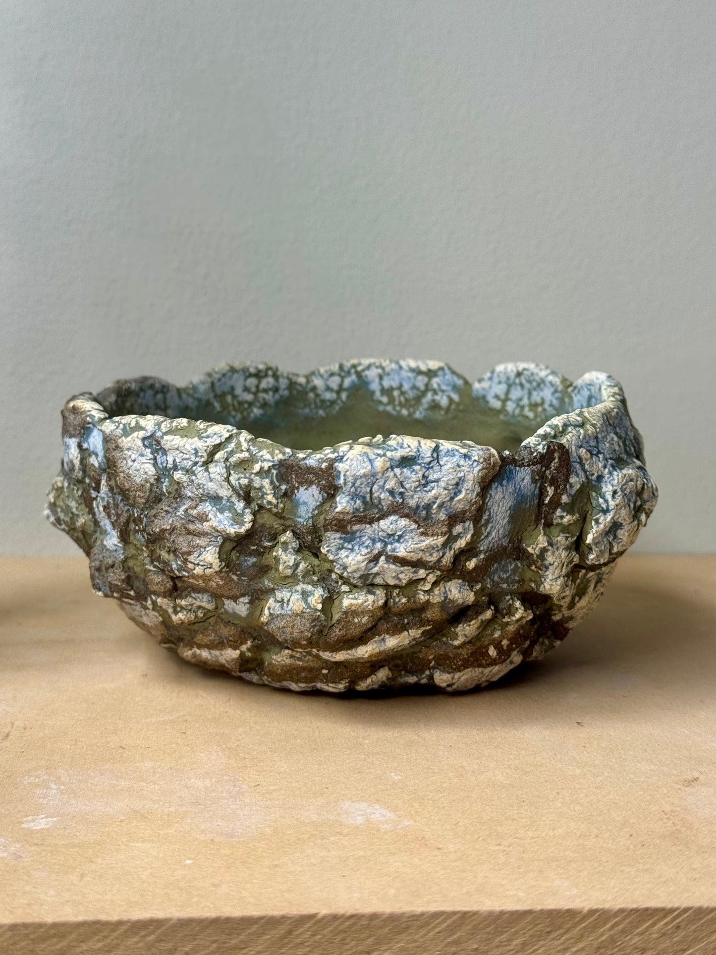 Earthy - 5.25 x 2.25”