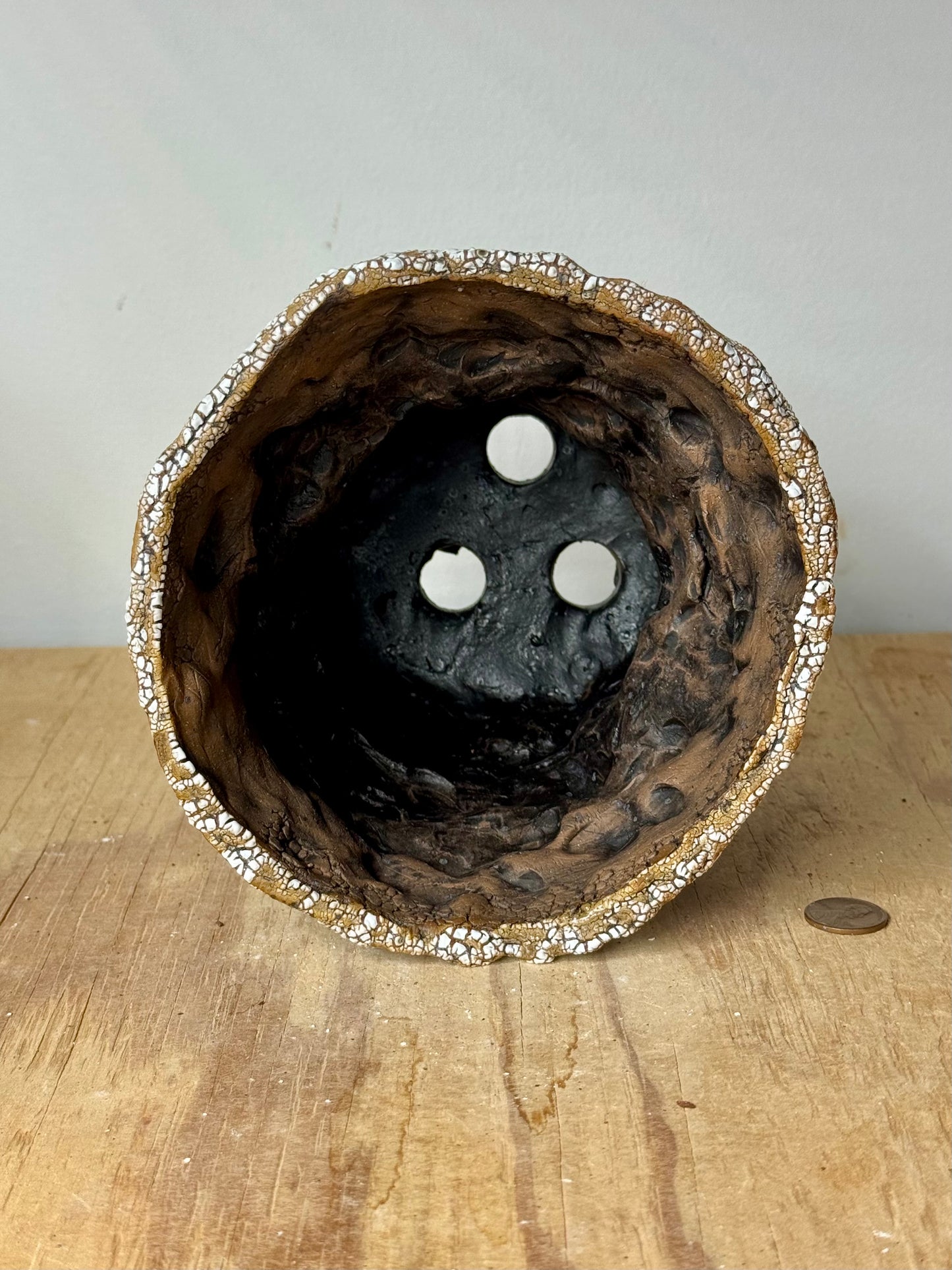 Rock crackle rim - 6 x 5.75”