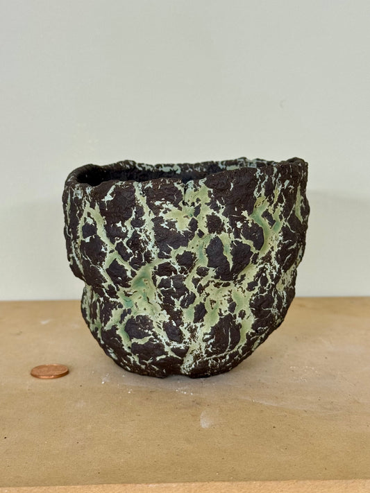 UFO - 4.75 x 4.25 x 3.75”