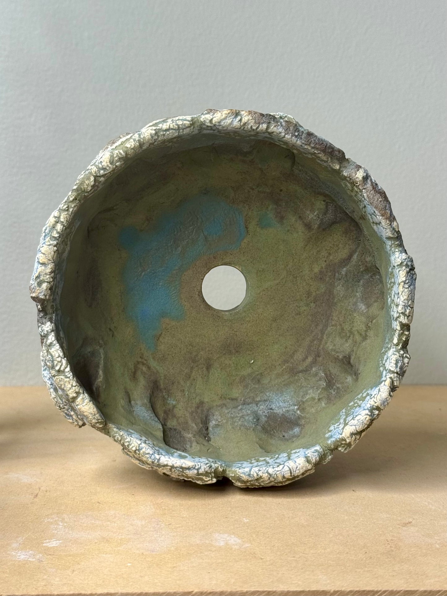 Earthy - 5.25 x 2.25”