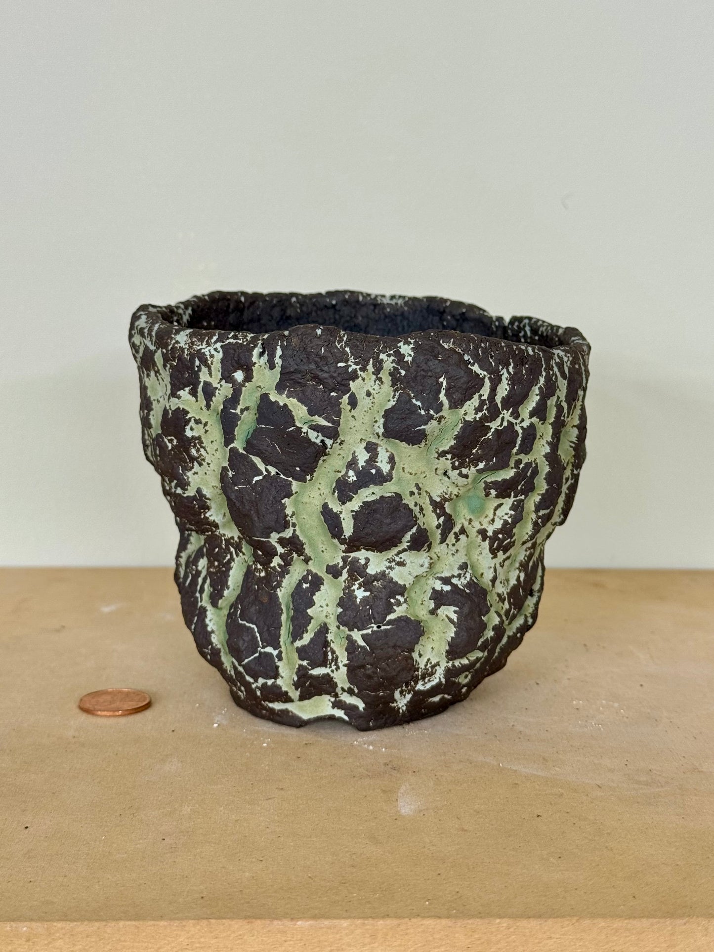 UFO - 4.75 x 4.25 x 3.75”