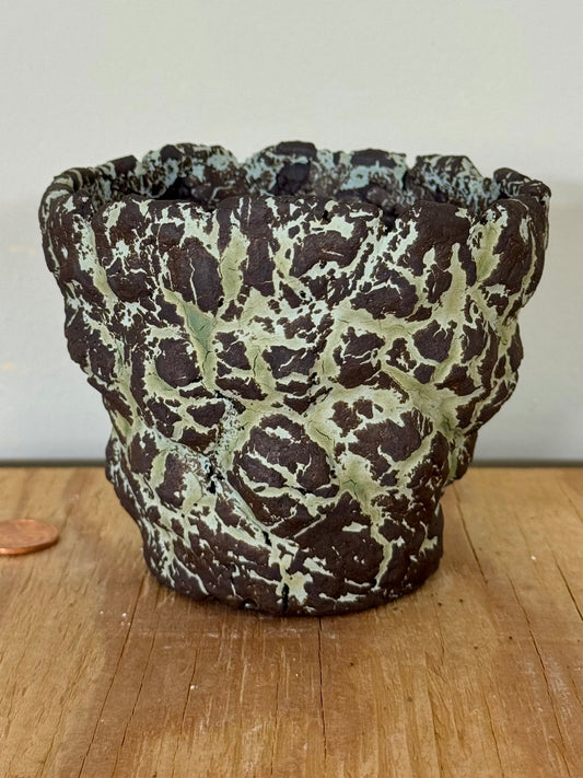 UFO - 3.5 x 3.75 x 3”